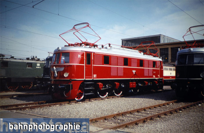 E19_01b