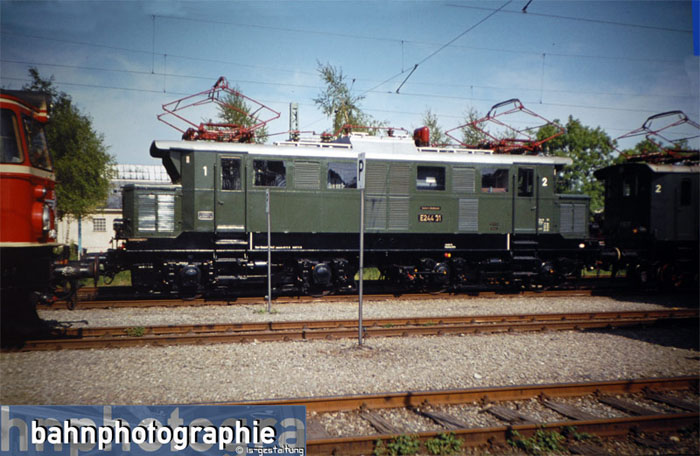 E244_31