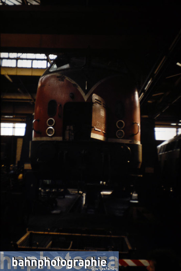 221145b