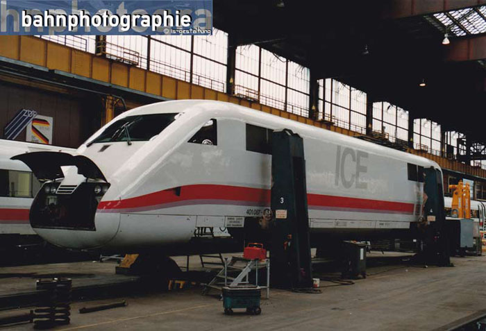 401087