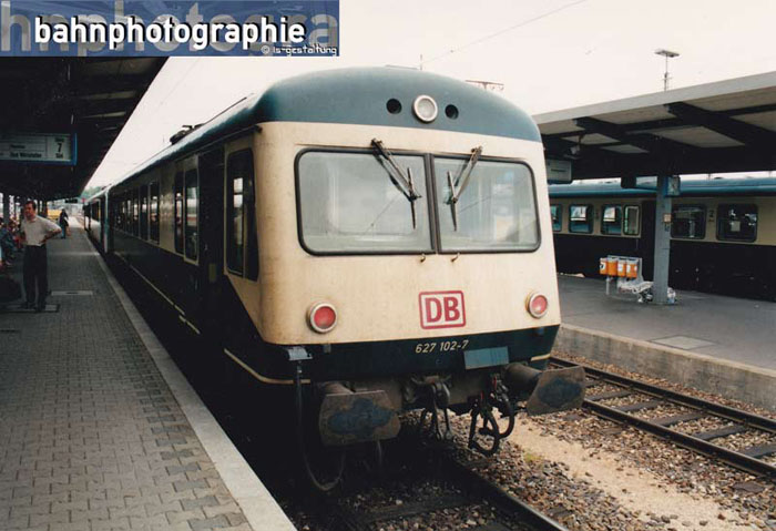 627102