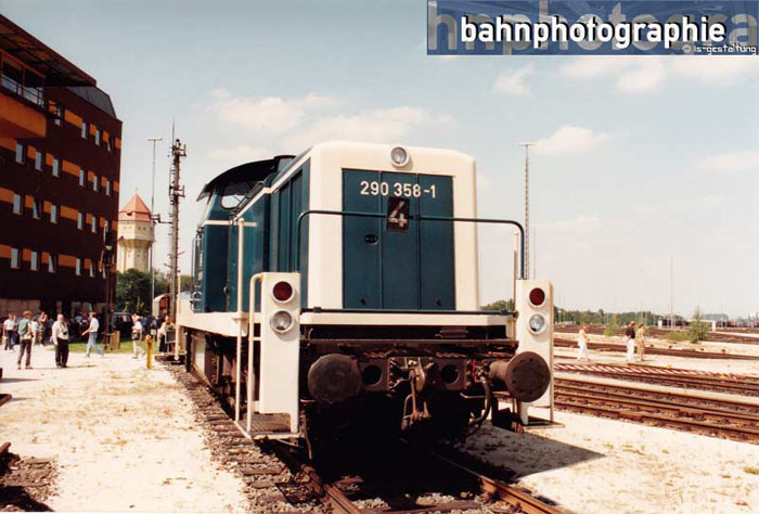 1993_290358