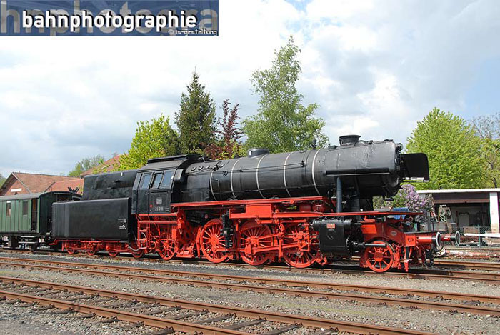 2010DDM23_019