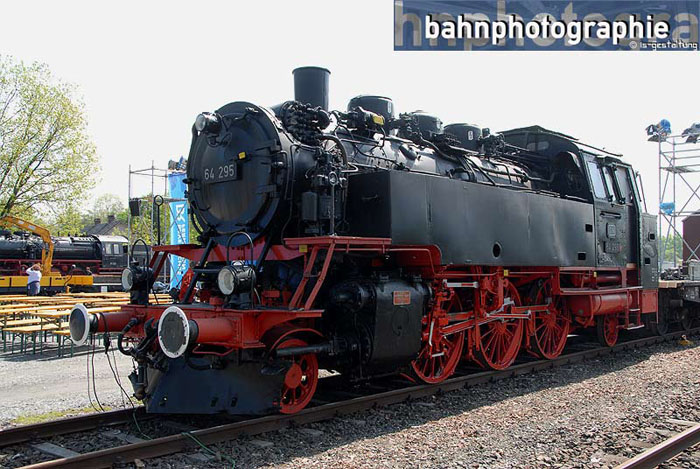 2010DDM64_295