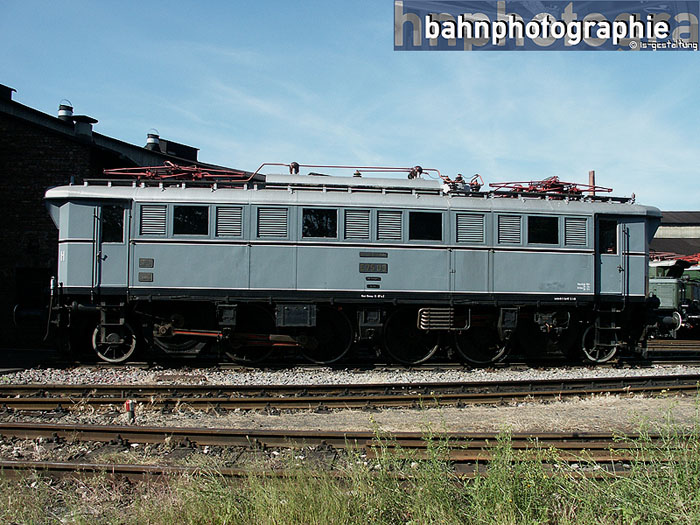 E75_03