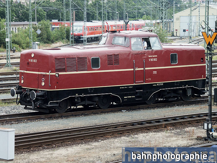 V80_002b