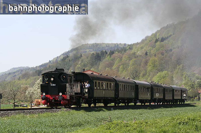 70_083Zug
