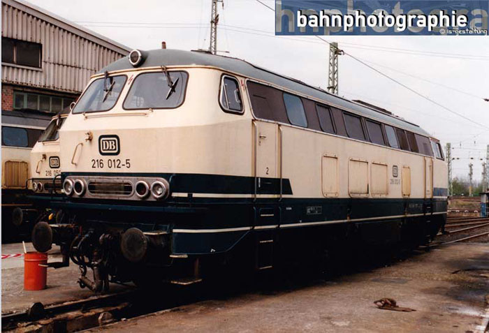 216012