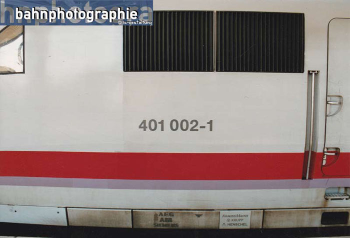 401002