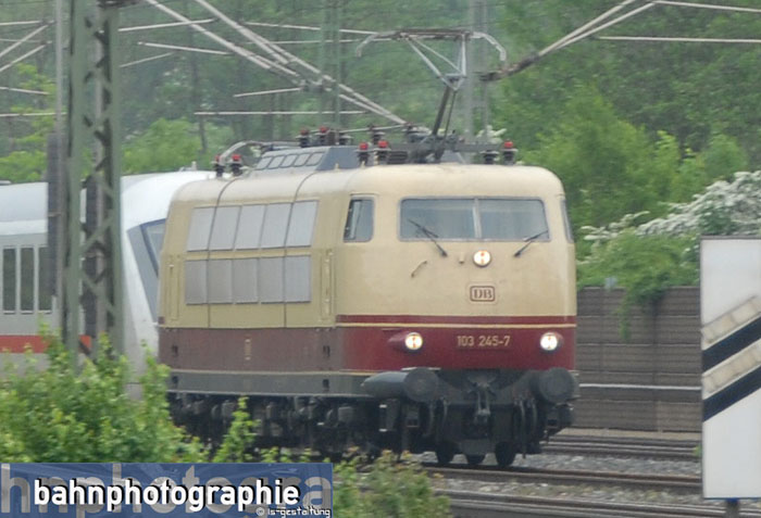 2013.103_245dEibach