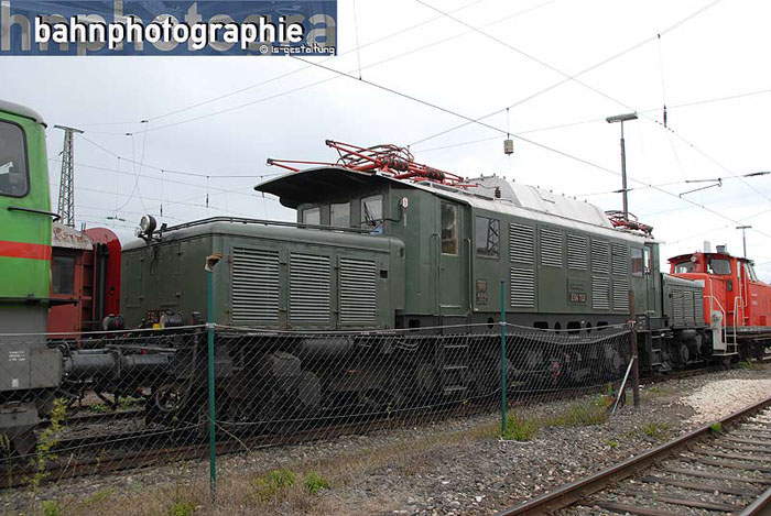 2012_E94192