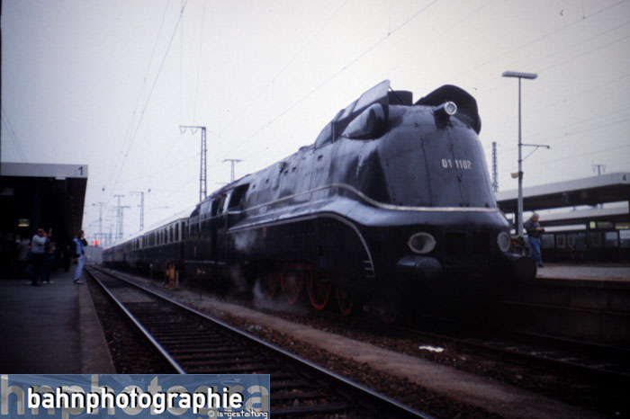 01_1102a2