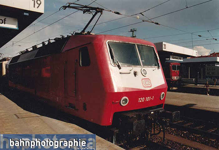 120101