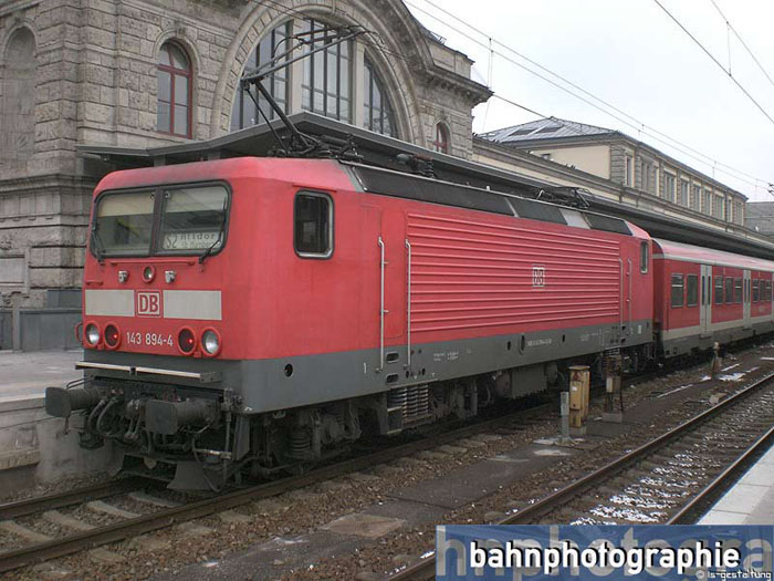 143894