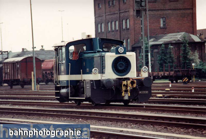 335_ozeanblau