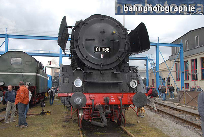 01_066M2009
