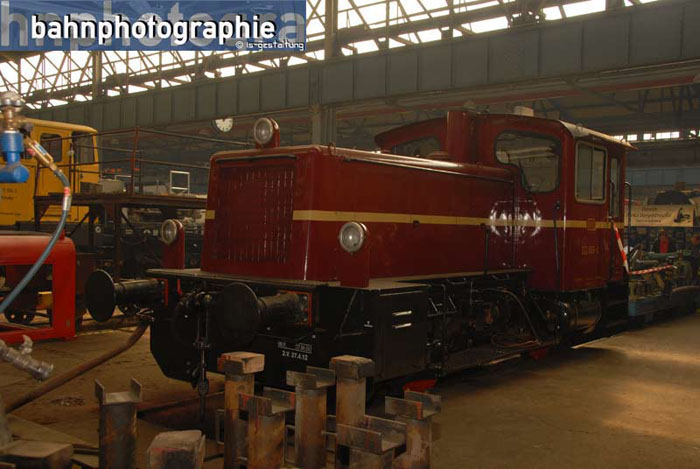 332066